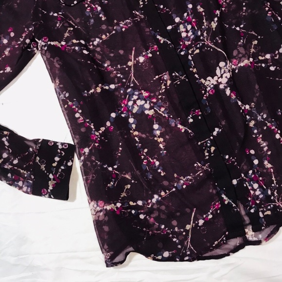 Express Blouse - Picture 2 of 5